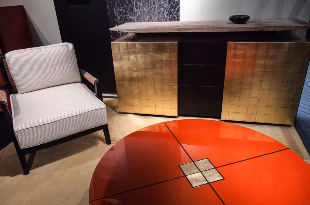 Transformez totalement votre salon avec une simple suspension : découvrez le modèle en verre ambré signé BUT